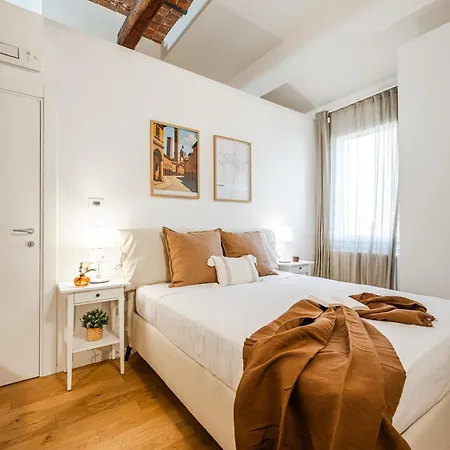 Storia Bolognese, Residenza Alte Mura Daire Bolonya