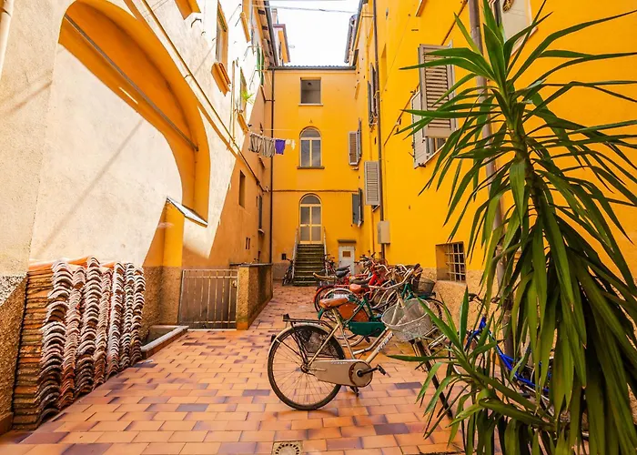 Storia Bolognese, Residenza Alte Mura *